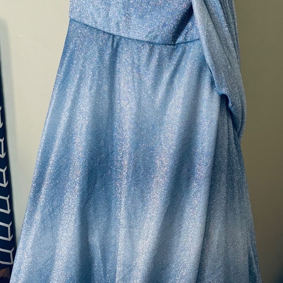 Gorgeous gowns for party , flower girl, birthday etc - Picture 2 of 2